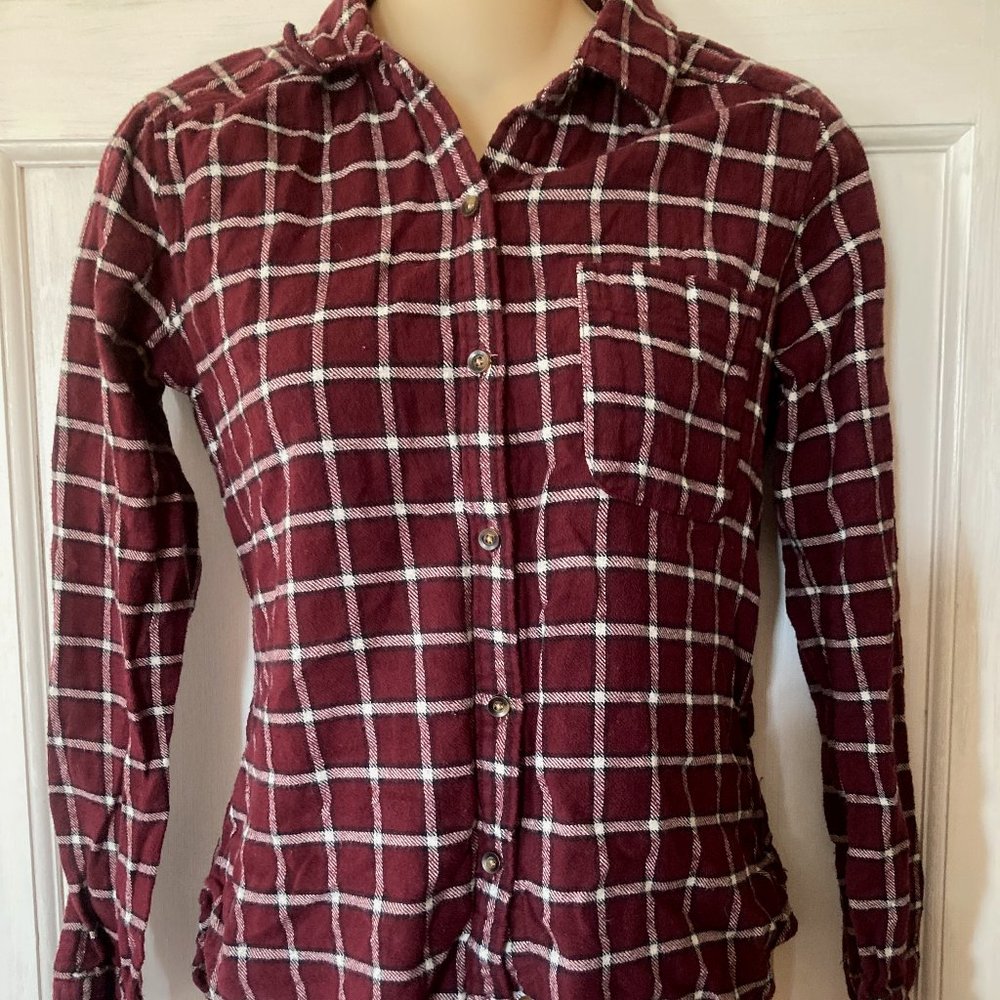HOLLISTER Women's Burgundy Plaid Flannel LSl Button-Down Shirt ~ Sz XS